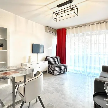 Beau Centre Juan Les Pins A 300m Des Plages Appartamento