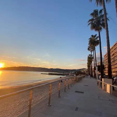 Beau Centre Juan Les Pins A 300m Des Plages Appartamento *